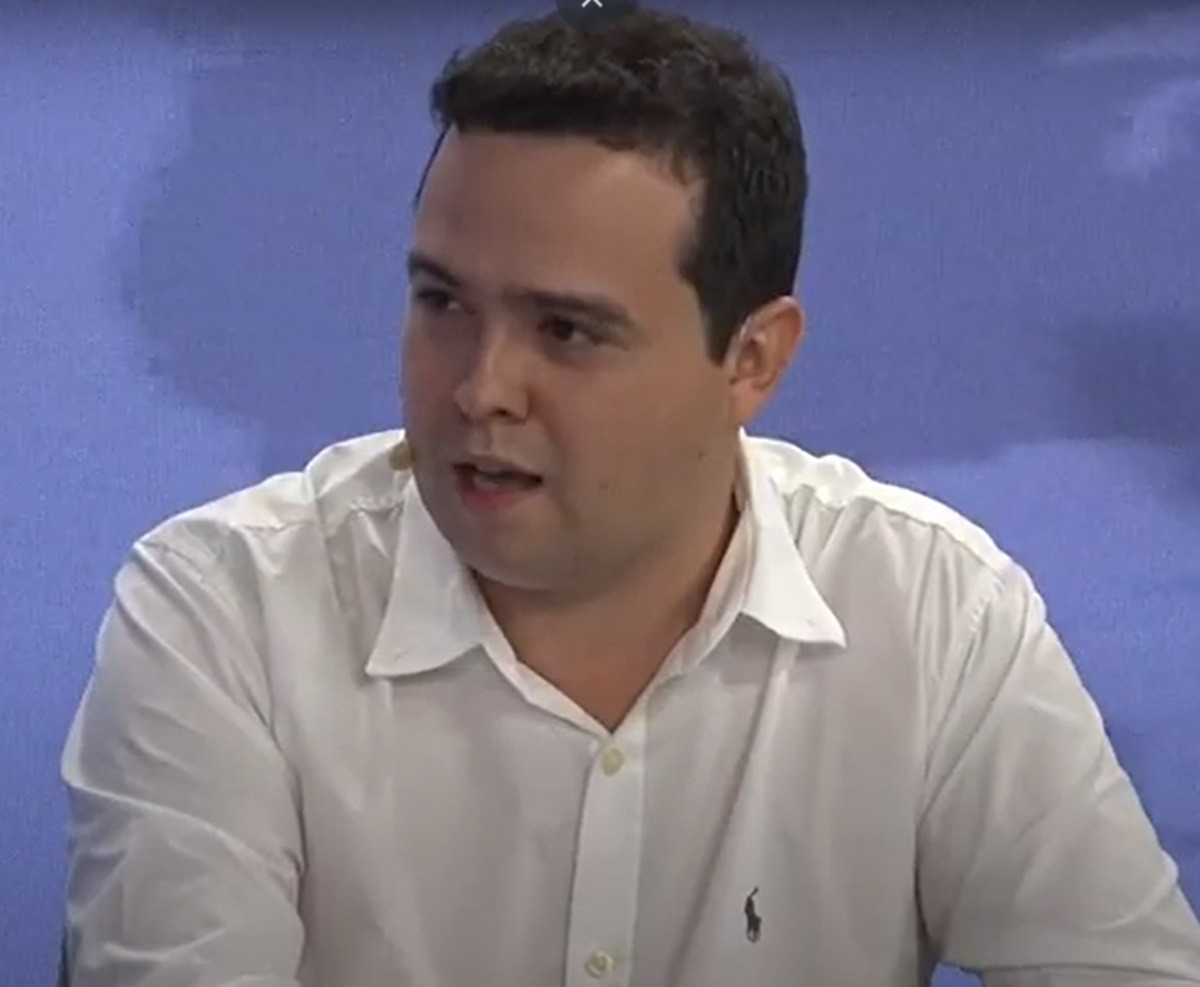 Prefeito Otacilinho (PSB), de Conceição do Mato Dentro, no Café com Política