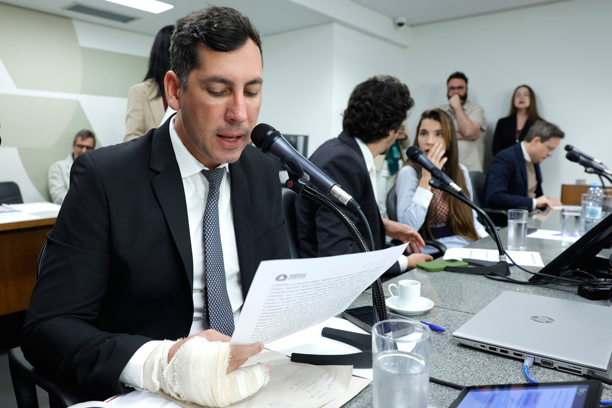 Lucas Lasmar (deputado estadual REDE/MG), 
Doorgal Andrada (deputado estadual PRD/MG), 
Maria Clara Marra (deputada estadual PSDB/MG), 
Thiago Cota (deputado estadual PDT/MG)