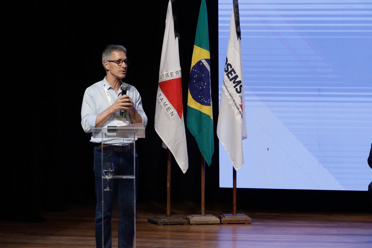 No Instagram, o governador Romeu Zema (Novo) afirmou que, "quando o bolso do brasileiro aperta, surgem as ideias mais absurdas"