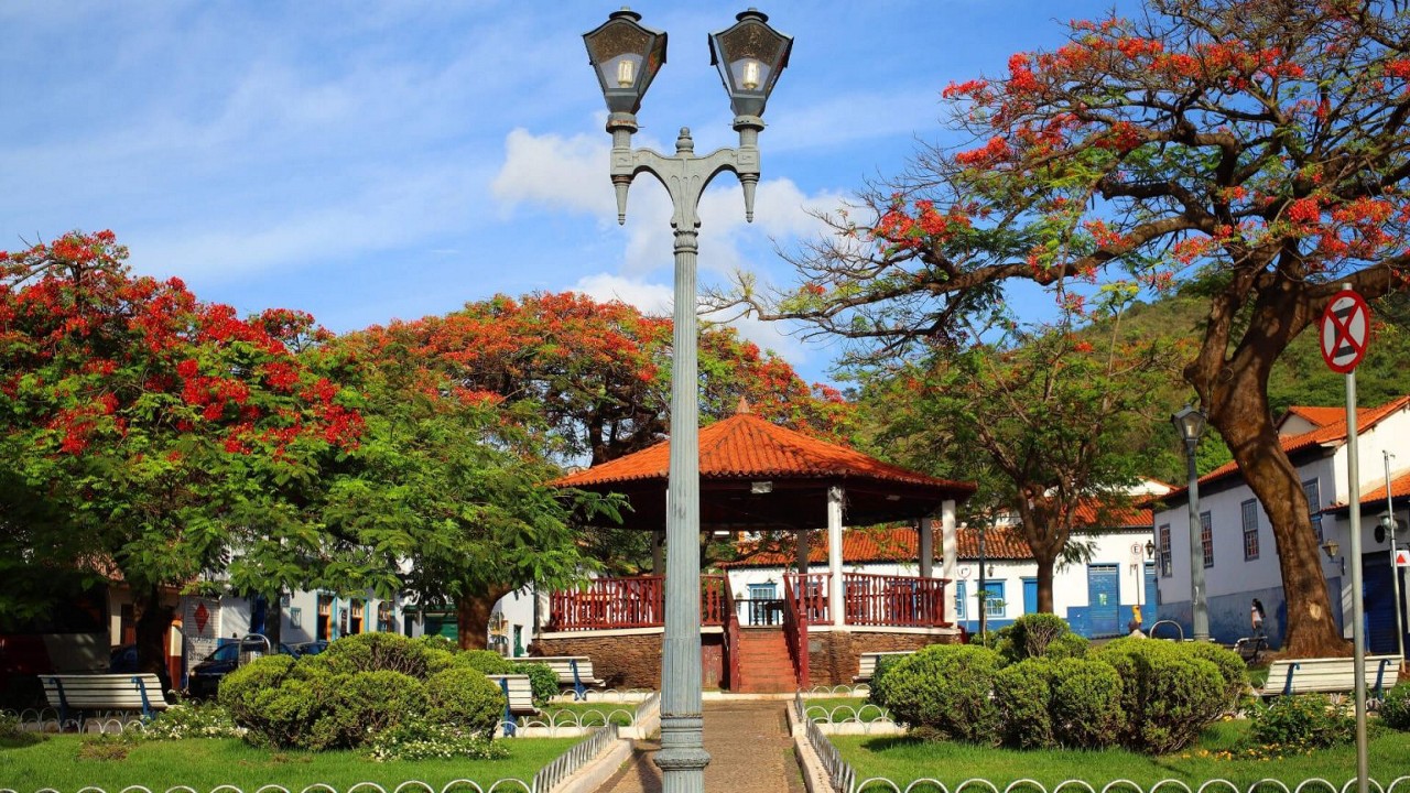 Show de posse em Sabará acontece na Praça Santa Rita