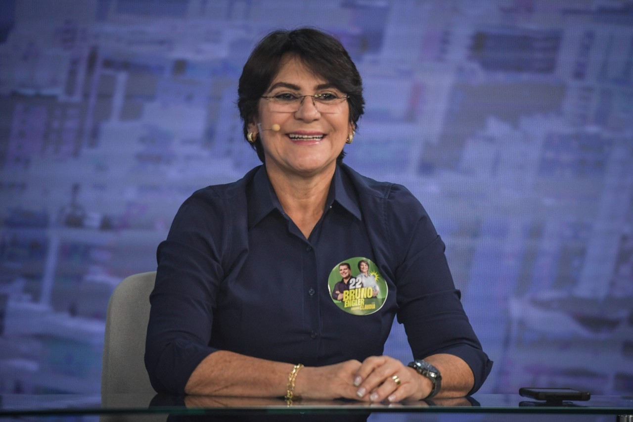 Sabatina com a Coronel Claudia Romualdo, da chapa de Bruno Engler, ambos PL
