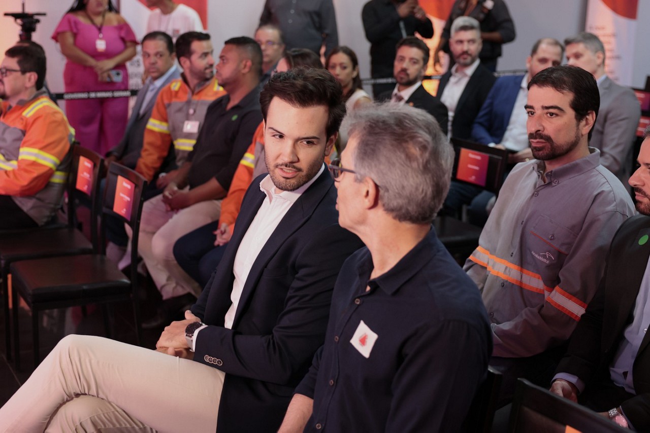 O governador Romeu Zema (Novo) se disse sensibilizado pelo pedido do presidente da ALMG, Tadeu Leite (MDB), o Tadeuzinho, ao anunciar a revisão do edital de concessão do Vetor Norte de Belo Horizonte