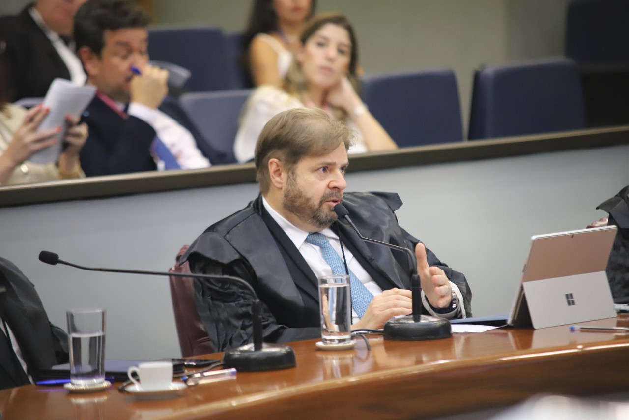 Conselheiro e vice-presidente do TCE-MG, Agostinho Patrus, é relator de processo sobre concessão de rodovias do Vetor Norte, na Grande BH
