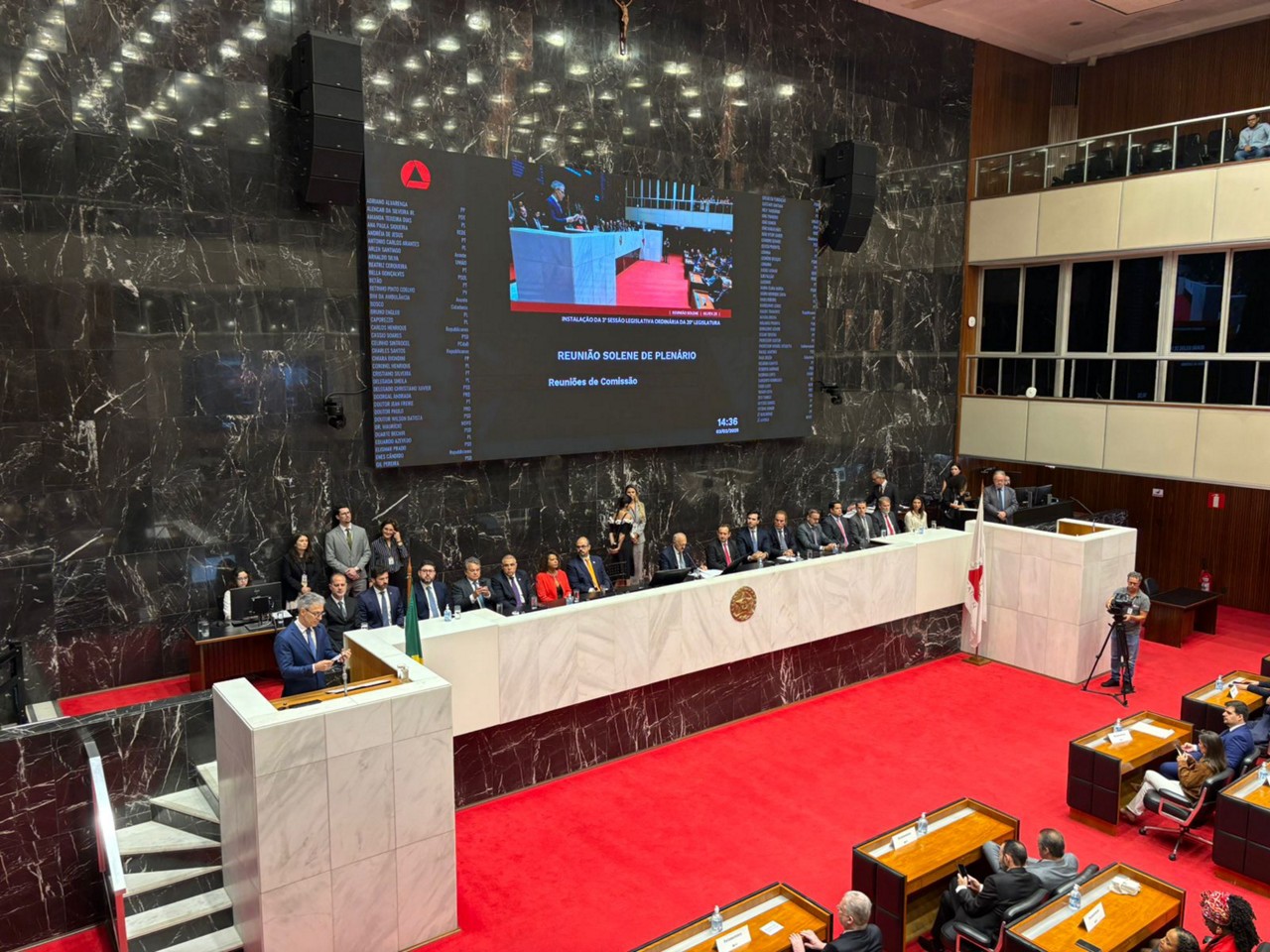 Para avançar na Assembleia, a PEC ainda precisa ser lida no plenário, analisada pela Comissão de Constituição e Justiça (CCJ) e debatida por uma comissão especial