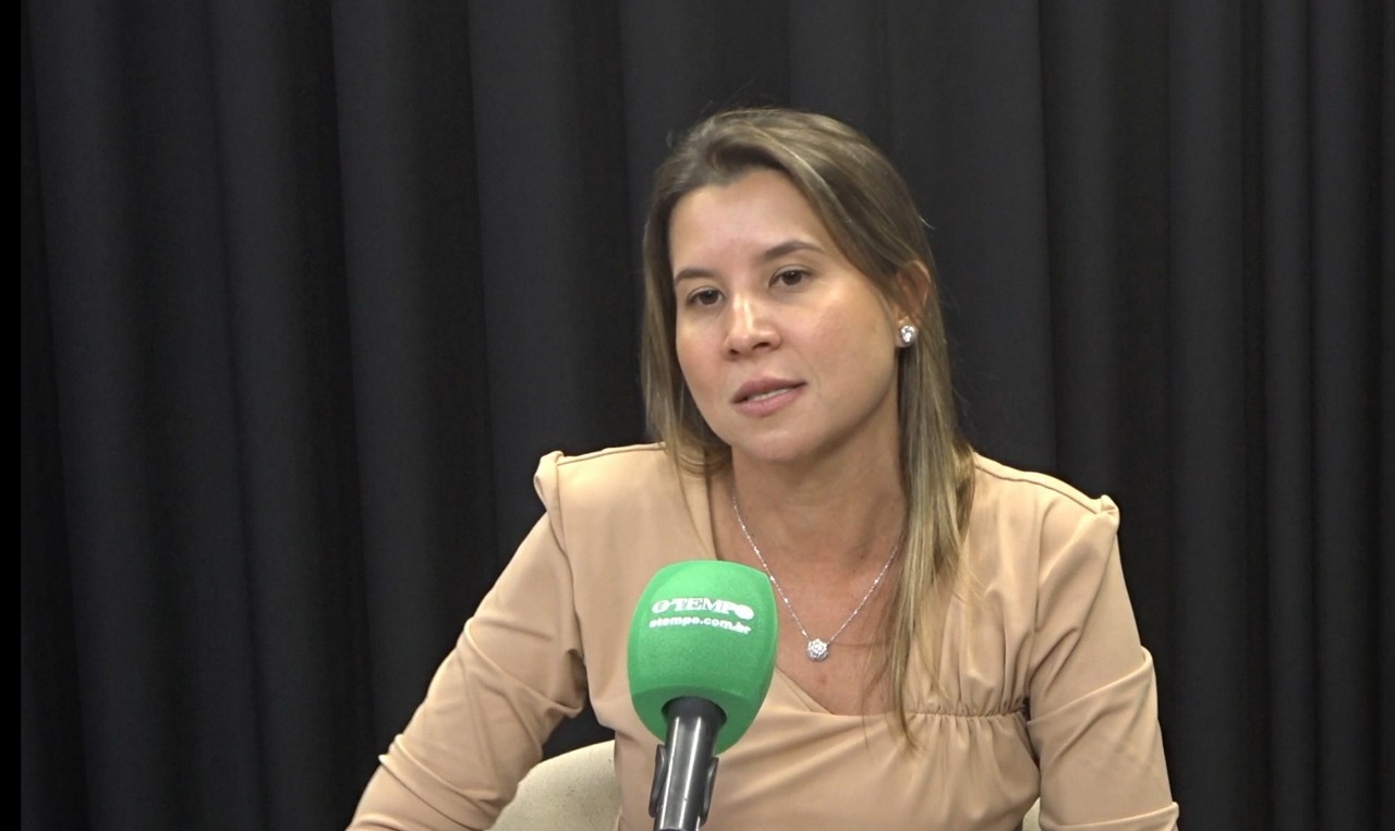 Carol Caram em entrevista ao Café com Política de O TEMPO