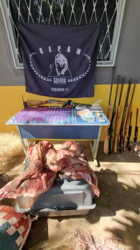 Polícia apreende drogas, armas e animais silvestres em operação no Centro de Itacarambi