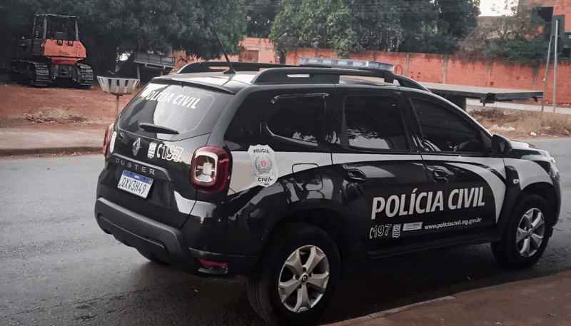 Polícia Civil recupera trator furtado em Santo Hipólito, localizado em Montes Claros