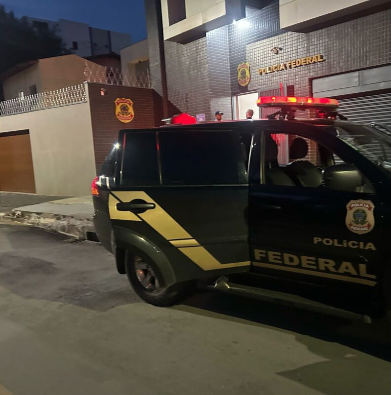 Polícia Federal deflagra operação contra organização especializada na falsificação de documentos públicos