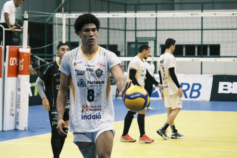 Ponteiro André Ludegards reforça elenco do MOC Vôlei com experiência internacional e títulos expressivos