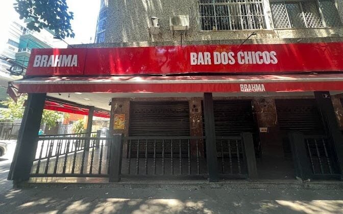 Situado no entorno do Maracanã, Bar dos Chicos fechou as portas (Foto: Reprodução)