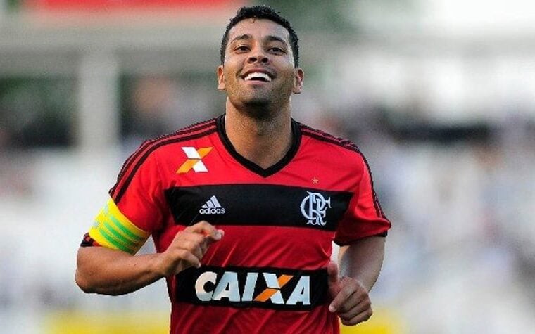 André Santos em ação pelo Flamengo durante sua passagem pelo clube. (Rodrigo Villalba/Futurapress)