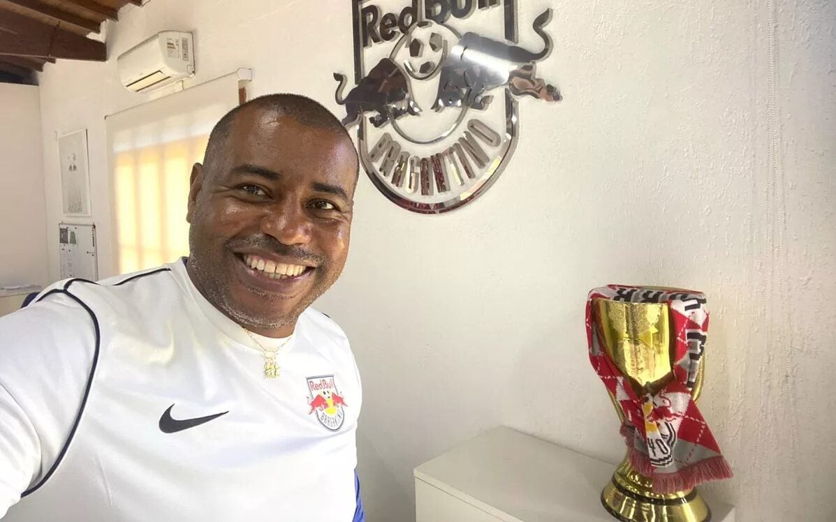 Baiano trabalha como treinador da base do Red Bull Bragantino. (Foto: Reprodução)