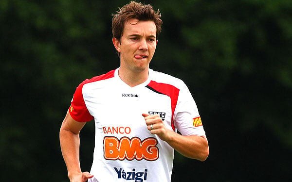 Dagoberto em ação pelo São Paulo, onde foi bicampeão brasileiro e um dos principais nomes do elenco. (Foto: Luiz Pires/Vipcomm)