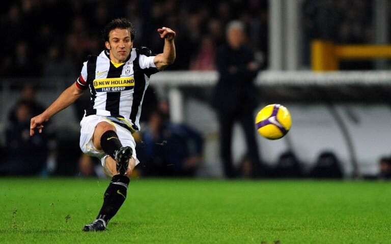 Alessandro Del Piero em ação pela Juventus, clube onde fez história e se tornou ídolo. (GIUSEPPE CACACE / AFP)