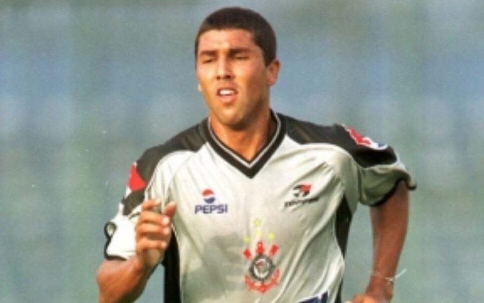 Djair, ex-meia do Botafogo, teve passagens por Fluminense, Flamengo, São Paulo, Cruzeiro, Corinthians e Seleção Brasileira. (Foto: Corinthians)