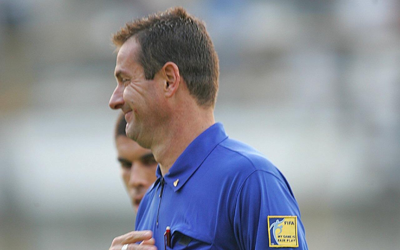 Edilson Pereira de Carvalho foi banido do futebol após envolvimento na Máfia do Apito e hoje leva uma vida discreta em Jacareí. (Foto; AGIF)