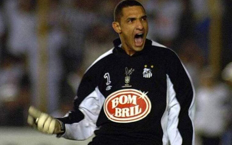 Fábio Costa em ação pelo Santos, clube onde mais brilhou e virou ídolo da torcida. (Foto: Santos FC/Divulgação)