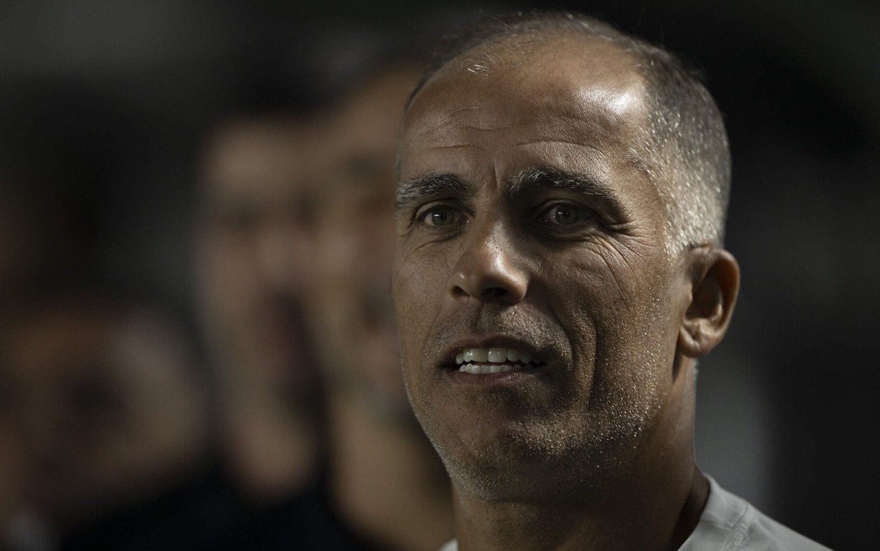 Felipe, o Maestro, com a camisa do Vasco, clube onde viveu momentos marcantes de sua carreira. (Foto: Jorge Rodrigues/AGIF)