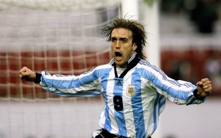 Gabriel Batistuta, ex-atacante da seleção argentina, hoje se dedica aos negócios e leva uma vida longe do futebol. (Foto: AFP)