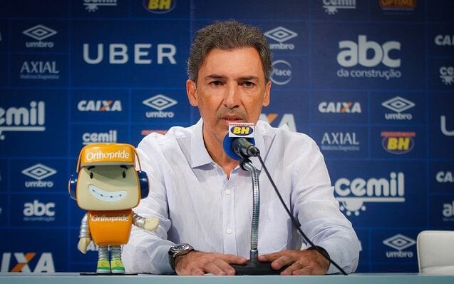 Marcelo Djian trabalhando como diretor de futebol no Cruzeiro. (Foto: Vinnicius Silva/Cruzeiro)