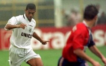Ex-zagueiro e volante do Santos, Narciso hoje atua como diretor técnico da FUPES e é referência em projetos esportivos e sociais, após superar um grave câncer. (AE)