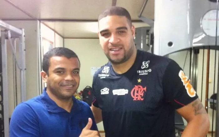 Roma com Adriano Imperador em 2009. Jogador virou advogado e presidente de clube no Pará. (Foto: Reprodução)