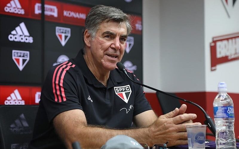 Zetti em ação pelo São Paulo, onde conquistou títulos históricos e se tornou ídolo. (Foto: Rubens Chiri/saopaulofc.net)