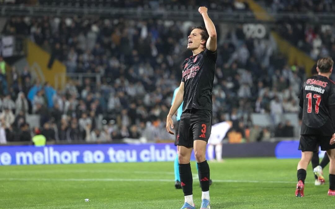 Álvaro Carreras, alvo do Real Madrid, disputará o Mundial de Clubes com o Benfica. (Foto: Reprodução/Instagram)