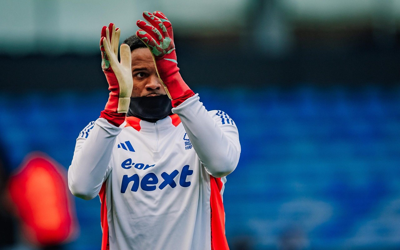 Carlos Miguel tem contrato milionário com o Nottingham Forest (Foto: Divulgação/Nottingham Forest)