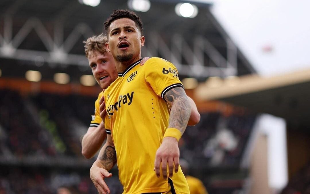 João Gomes comemora gol pelo Wolverhampton (Foto: Reprodução)