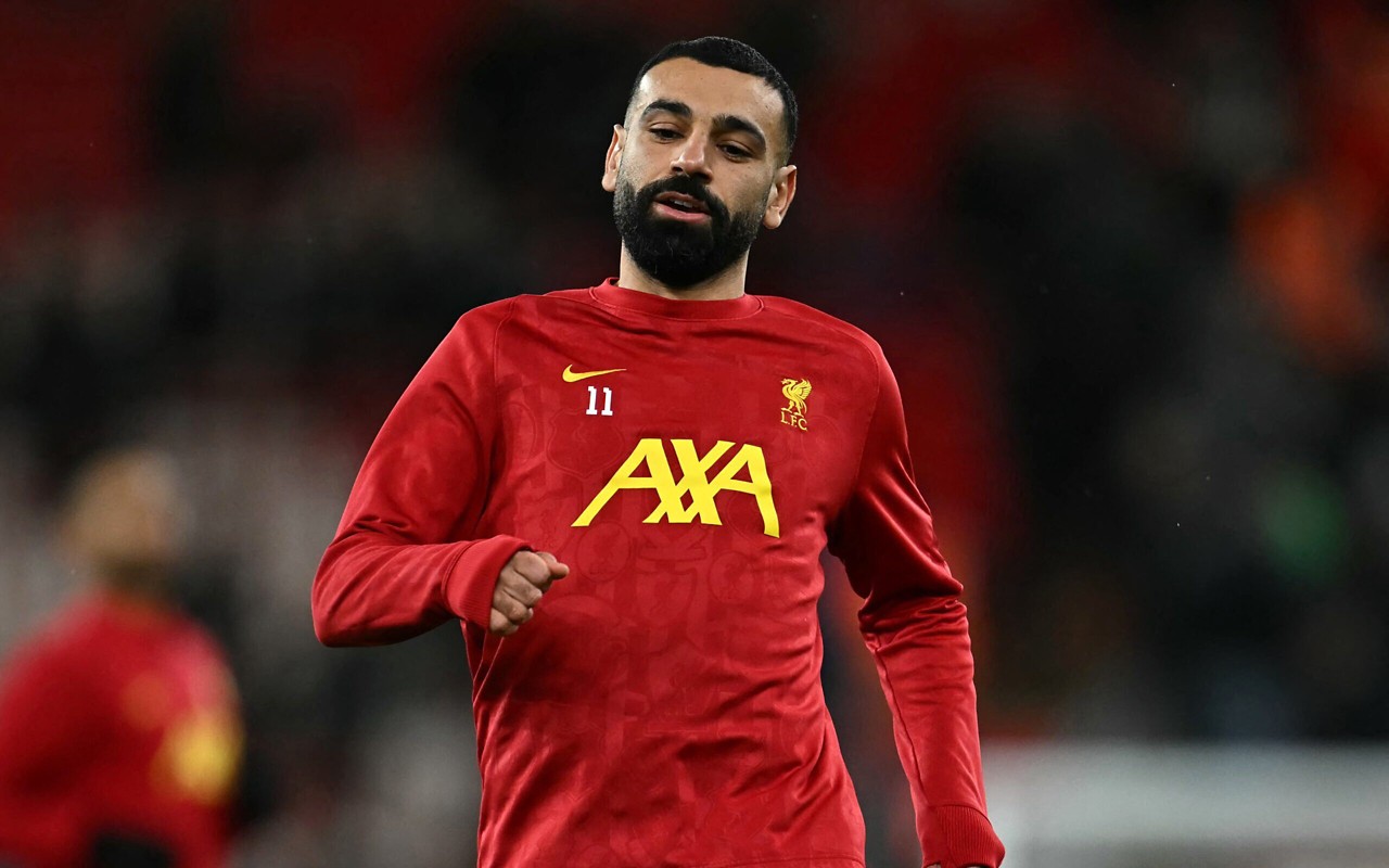 Salah renovou contrato com o Liverpool até 2027 (Foto: Paul ELLIS / AFP)