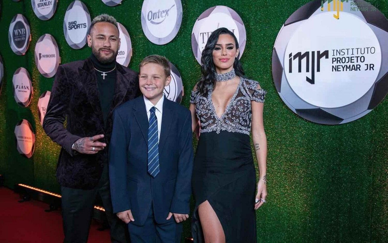 Leilão do Instituto Neymar acontece nesta terça-feira, em São Paulo (Foto: Divulgação)