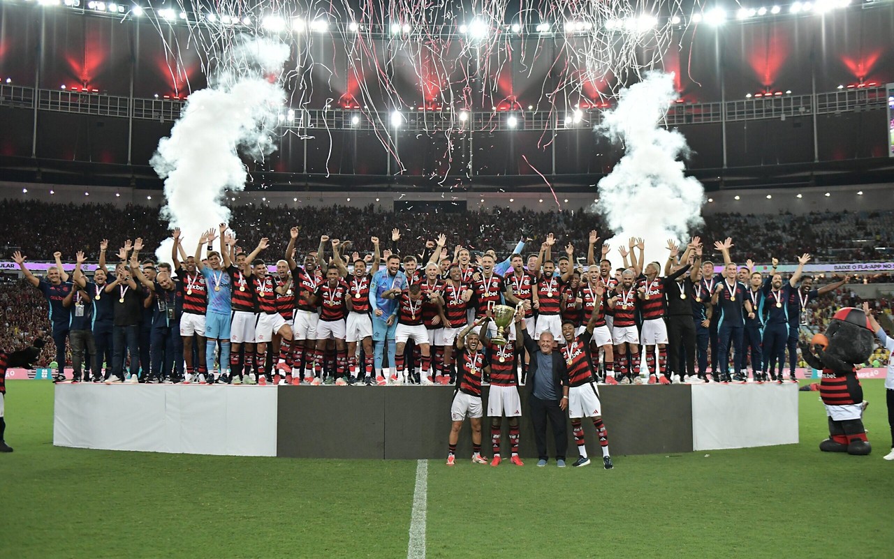 Flamengo lidera ranking de premiação na temporada 2025 (Foto: Thiago Ribeiro/AGIF)