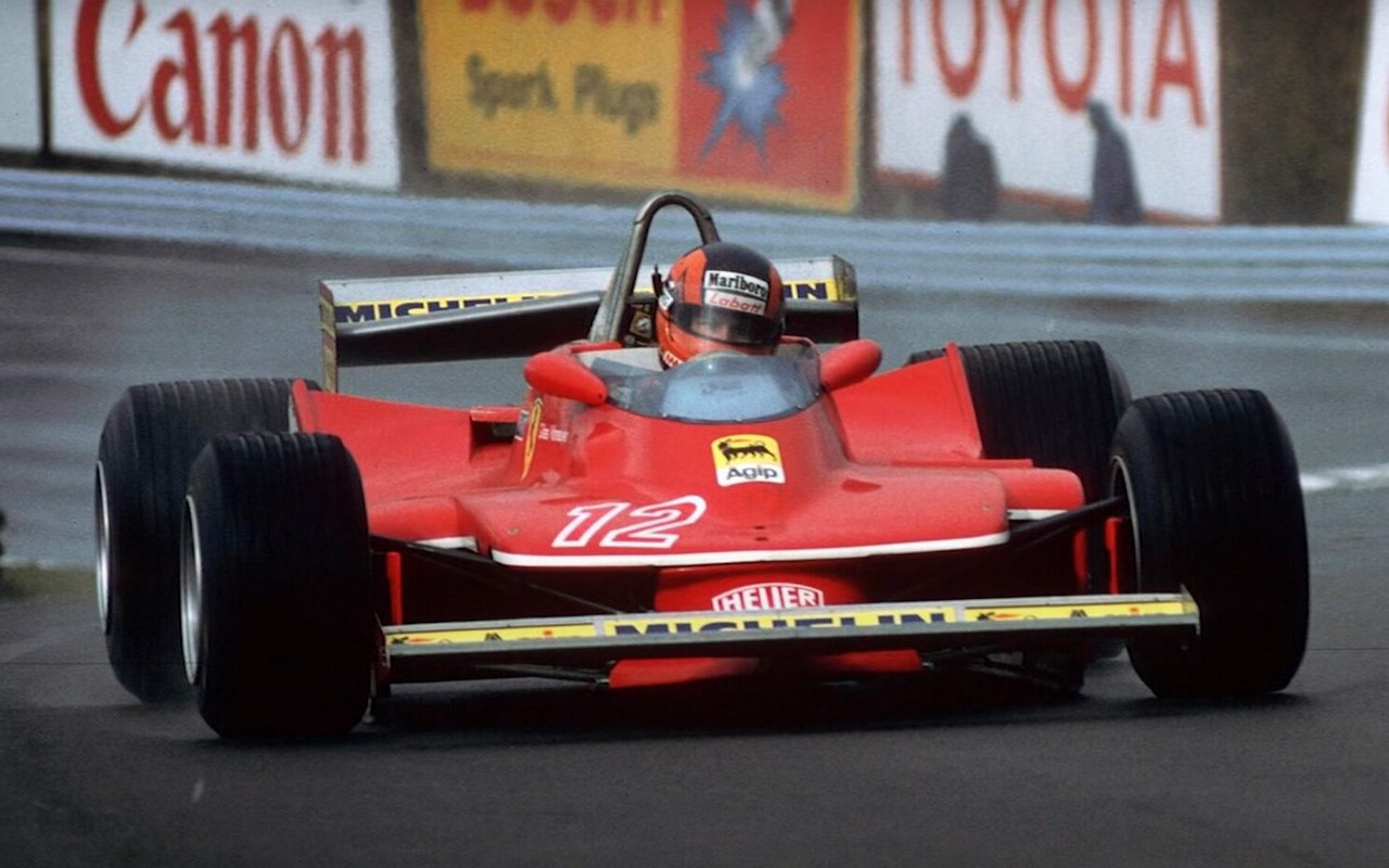Gilles Villeneuve celebra vitória no GP do Canadá de 1978, sua primeira na Fórmula 1 e marco da ligação eterna com o circuito que hoje leva seu nome. (Foto: F1.com)