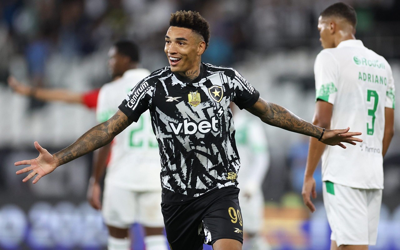 Igor Jesus comemora gol durante a partida contra o Juventude pelo Brasileirão (Foto: Vitor Silva/ Botafogo)