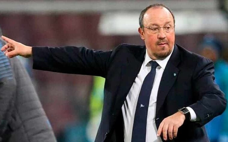 Rafa Benítez detalha negociação com o Botafogo (Foto: AFP)