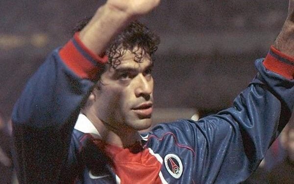 Raí é ídolo pelo PSG (Foto: Jacques Demarthon / AFP)