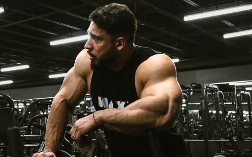 Ramon Dino em preparação para o Mr Olympia (Foto: Divulgação)