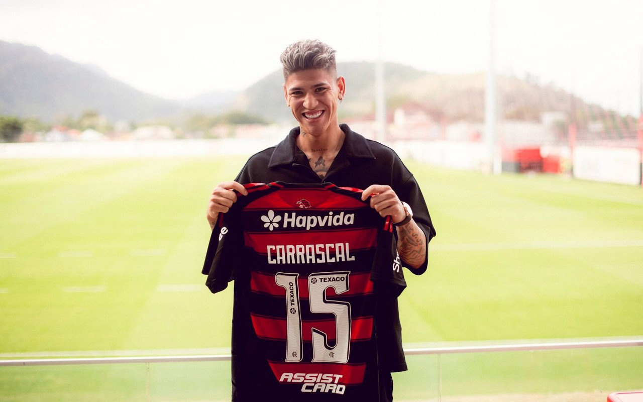 Carrascal vai usar a camisa 15 no Flamengo (Foto: Adriano Fontes / Flamengo)