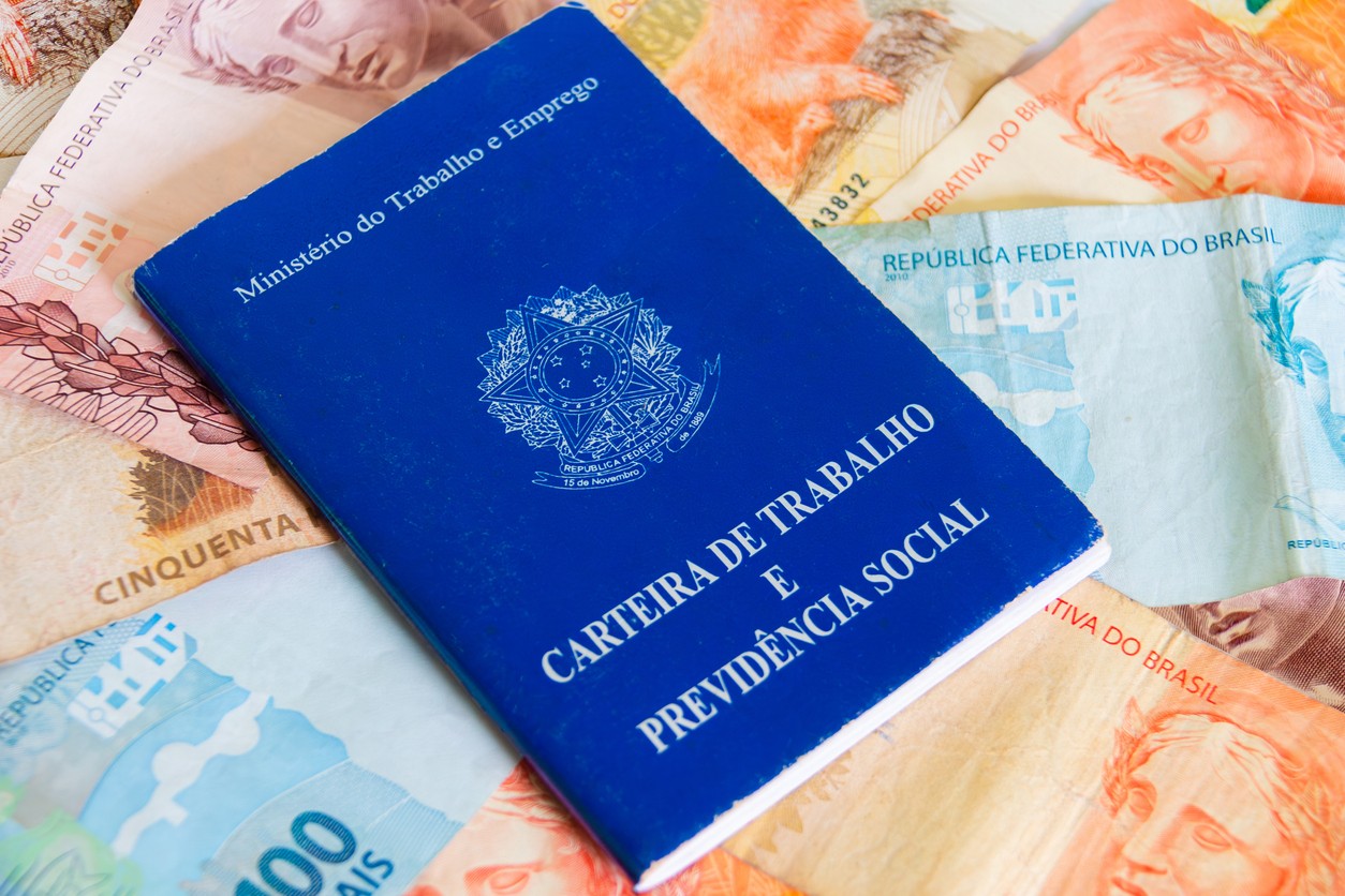 Uma combinação de fatores estruturais e conjunturais