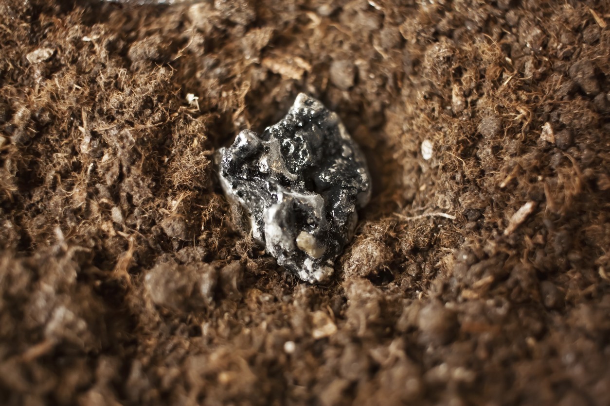 Rare-earth element metals, ore, electronic components, scandium, yttrium, lanthanum, cerium, praseodymium. High quality photo
