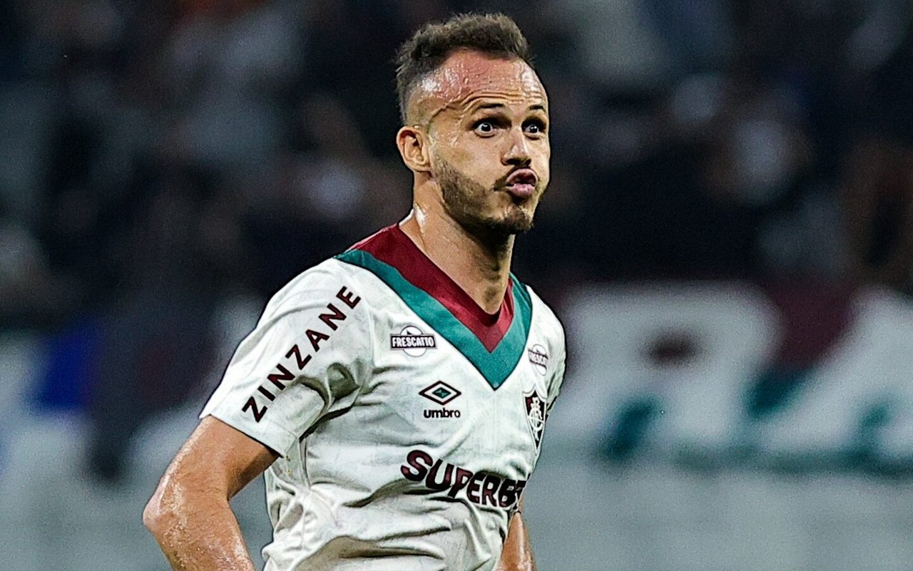 Renê comemora gol pelo Fluminense contra o Corinthians (Foto: Fabio Giannelli/AGIF)