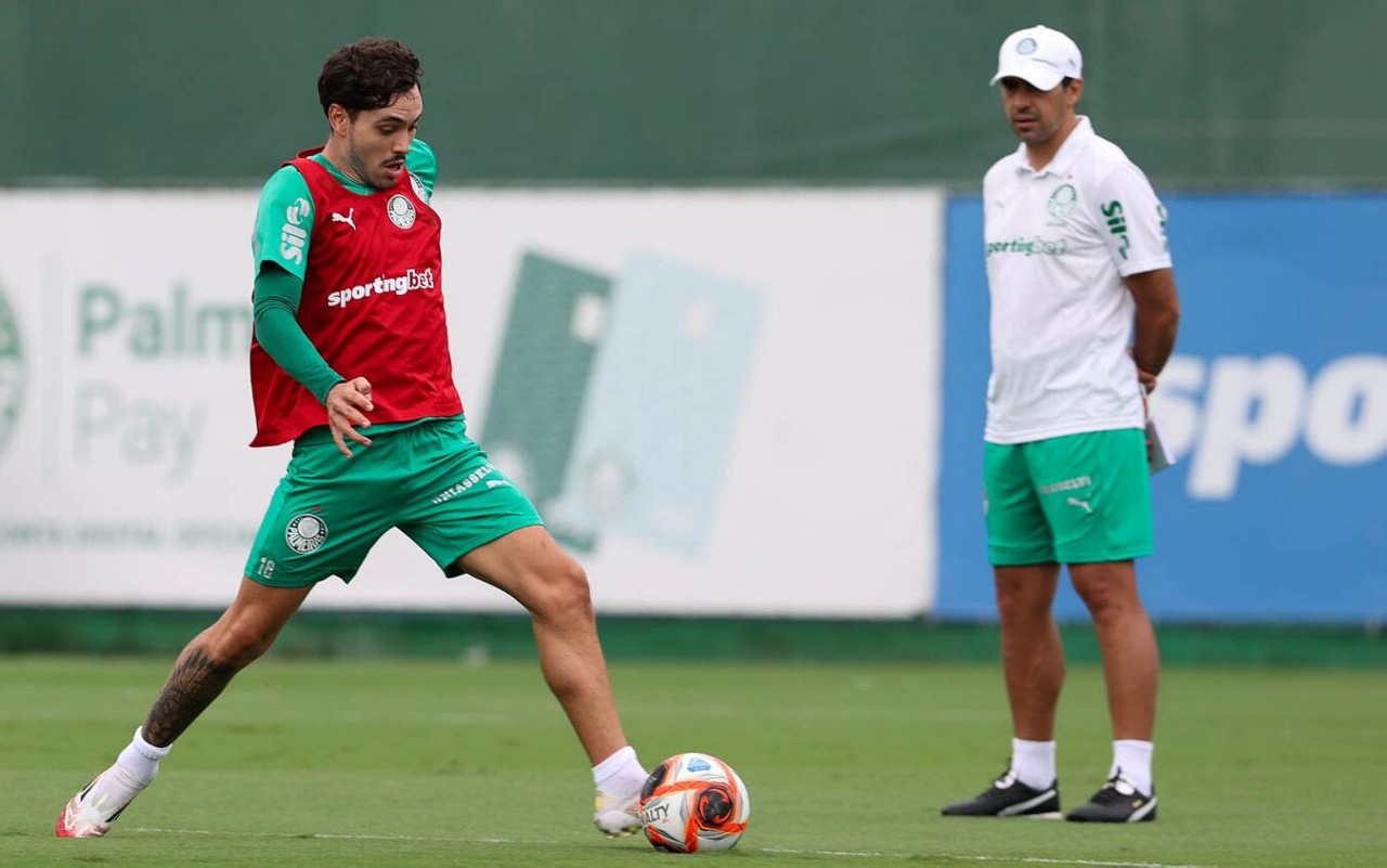 Maurício, do Palmeiras, durante treinamento na Academia de Futebol (Foto: Cesar Greco/Palmeiras/by Canon)