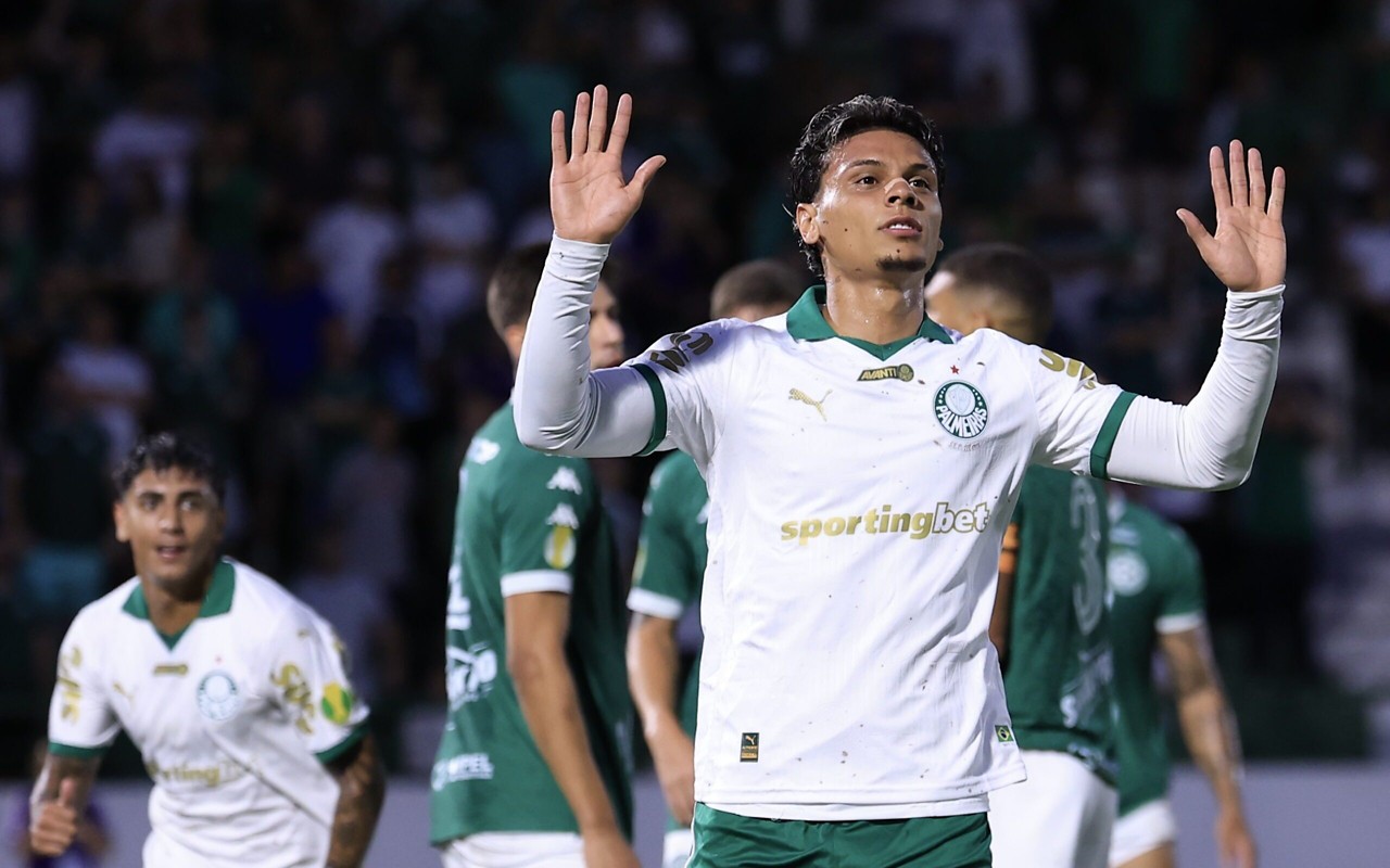 Richard Ríos já defendeu o Guarani (Foto: Marcello Zambrana/AGIF)
