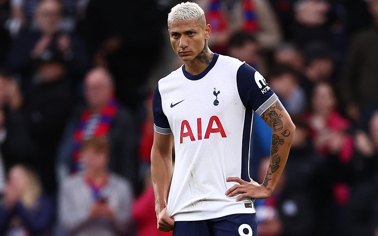Richarlison durante o confronto contra o Everton (Foto: Reprodução/AFP)