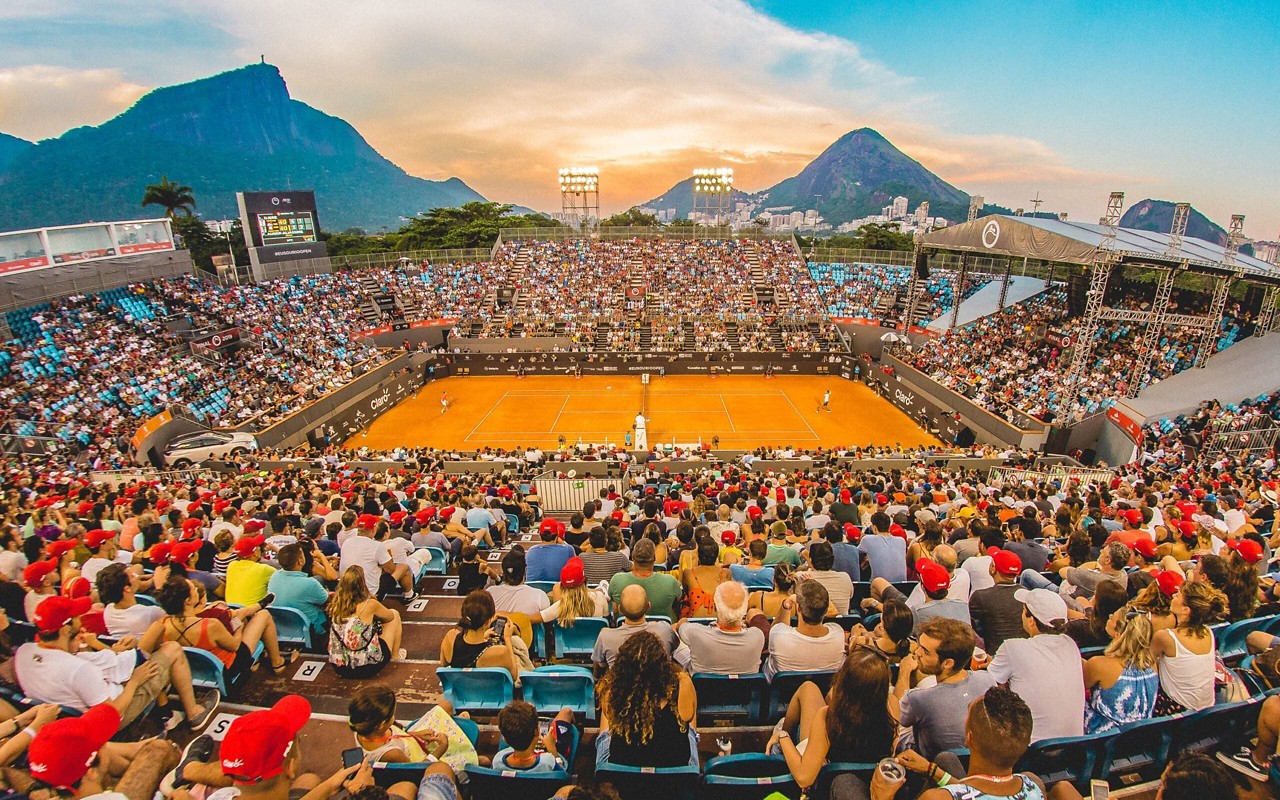 O Jockey Club Brasileiro será novamente palco do Rio Open 2025, com partidas de alto nível em suas quadras de saibro. (Foto: ATP)