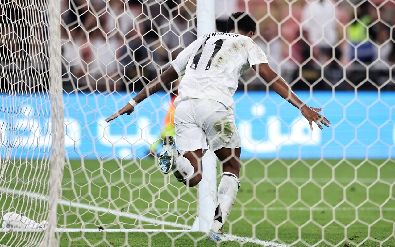 Rodrygo comemora gol pelo Real Madrid (Foto: Fadel Senna/AFP)