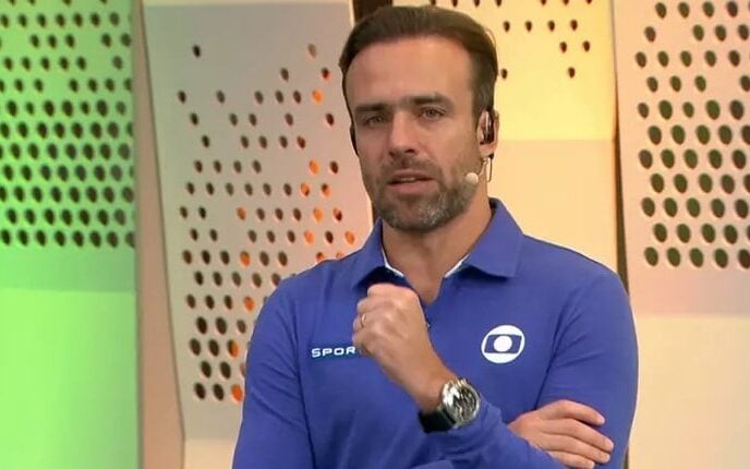 Roger Flores elogiou personalidade do lateral Wesley, do Flamengo (Foto: Reprodução)