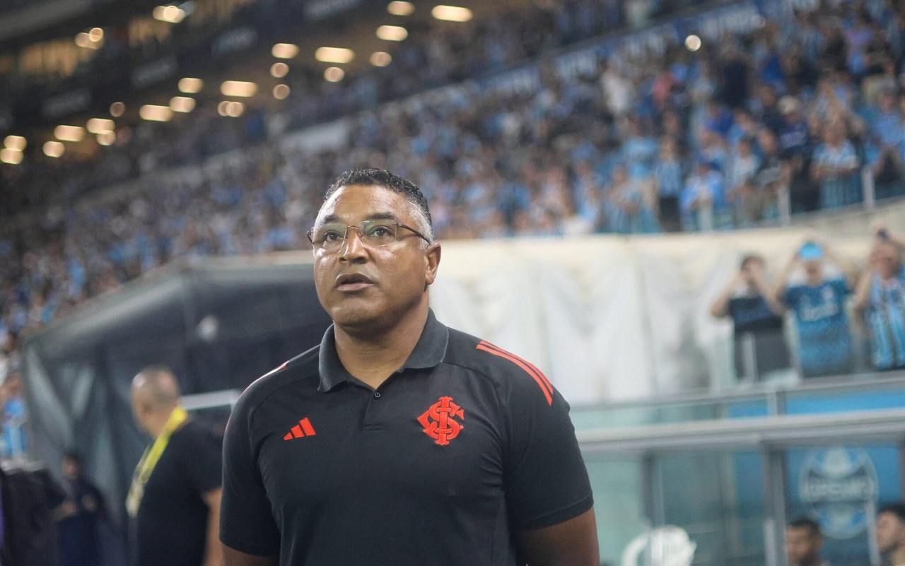 O comandante colorado falou sobre a saúde atlética (Foto: Ricardo Duarte/SC Internacional)