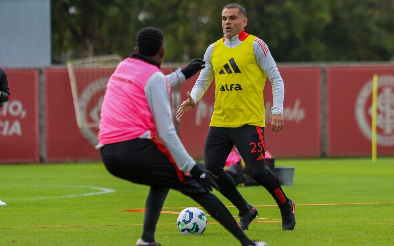 Gabriel Mercado, zagueiro do Internacional, em treino no CT Parque Gigante (Foto: Ricardo Duarte/SC Internacional)